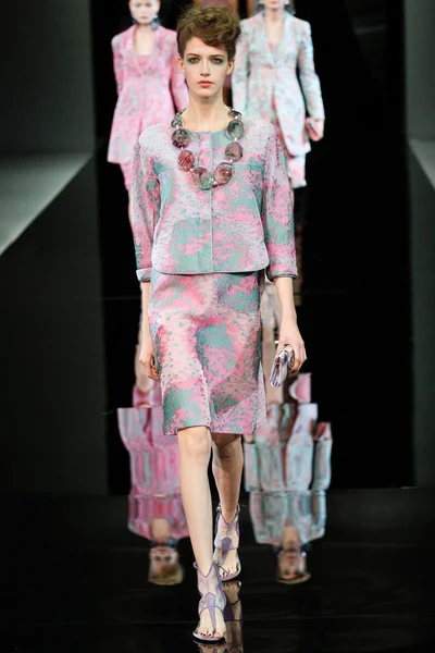 Look 38